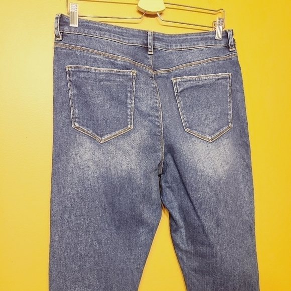 Asos Jeans | High Rise Skinny To Fit Waist Jeans (Size 32) - Picture 11 of 12